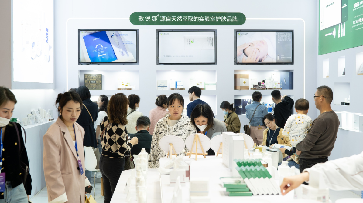 歌锐娜生物科技有限公司亮相郑州美博会，引领现场“刷酶”热潮